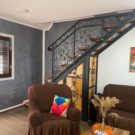 Apartmán Stan Na Dan Gornji Milanovac-Centar-Nova Gradnja Exteriér fotografie