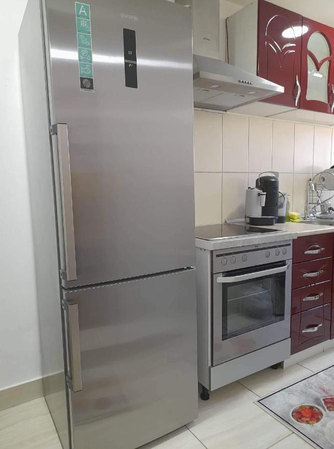Apartmán Stan Na Dan Gornji Milanovac-Centar-Nova Gradnja Exteriér fotografie