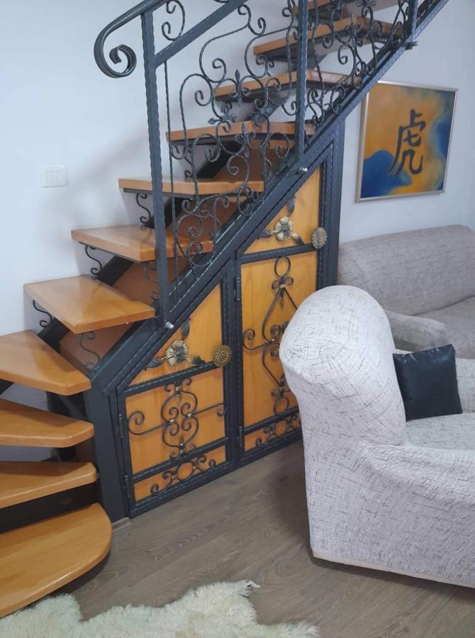 Apartmán Stan Na Dan Gornji Milanovac-Centar-Nova Gradnja Exteriér fotografie