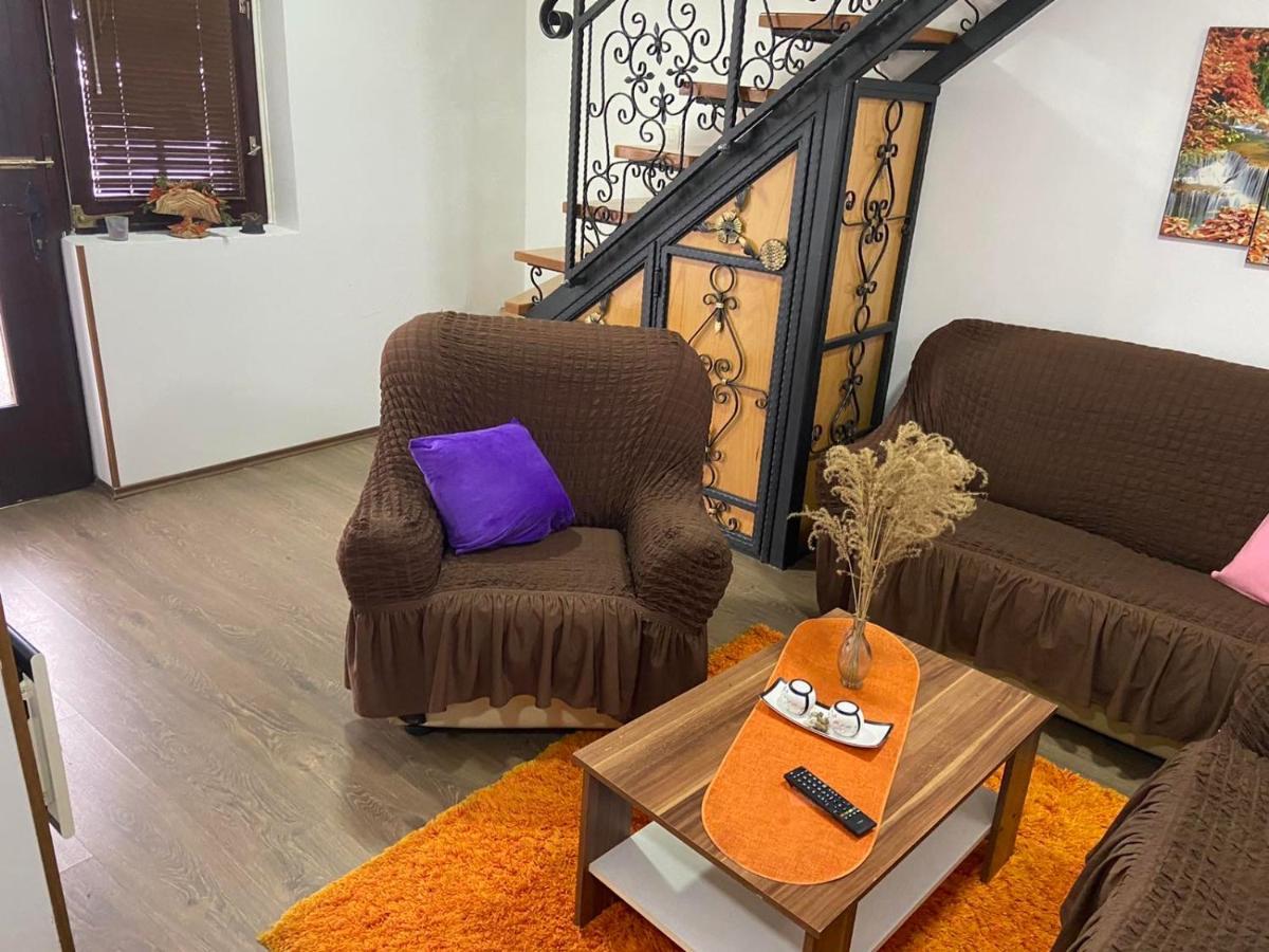 Apartmán Stan Na Dan Gornji Milanovac-Centar-Nova Gradnja Exteriér fotografie